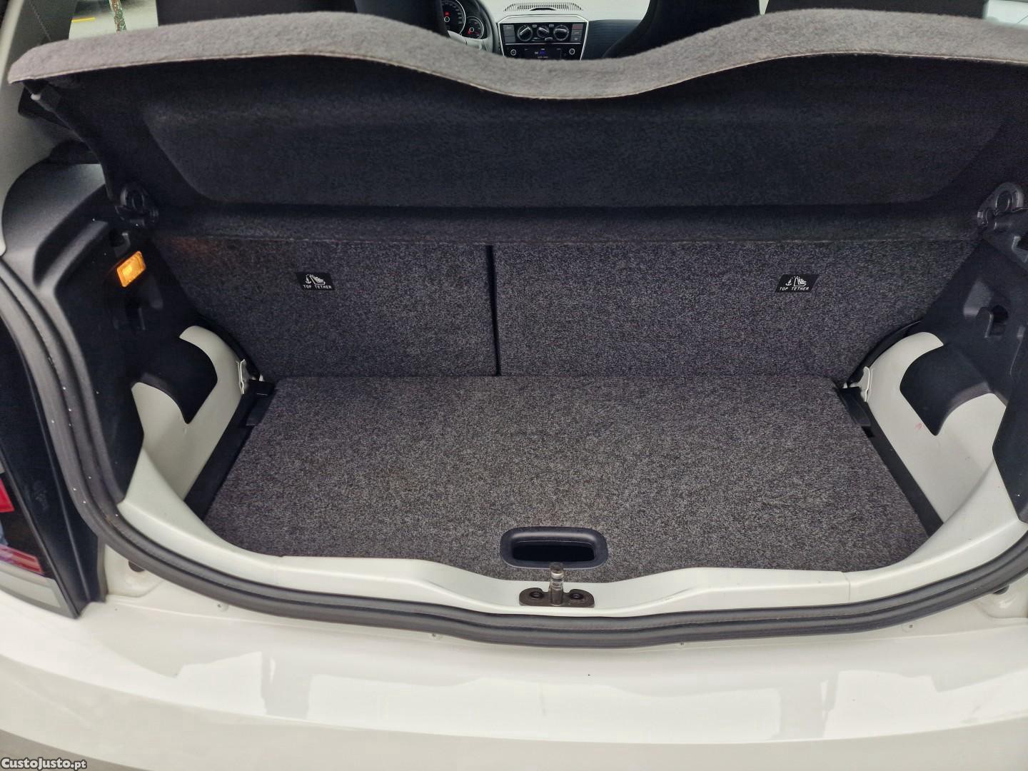 VW Up! 1.0 Move - 23 — photo 5