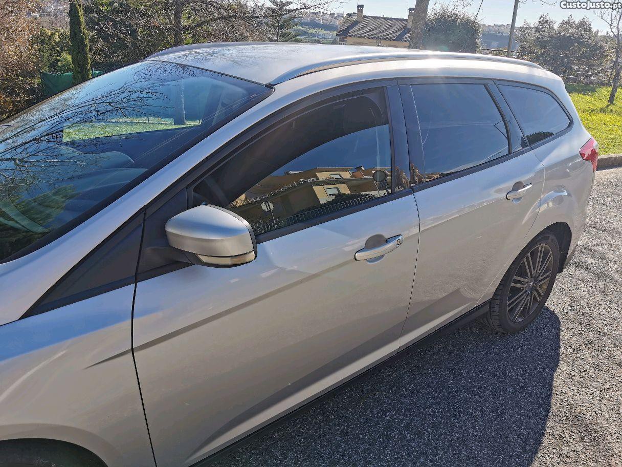 Ford Focus sw tdci — fotografia 3