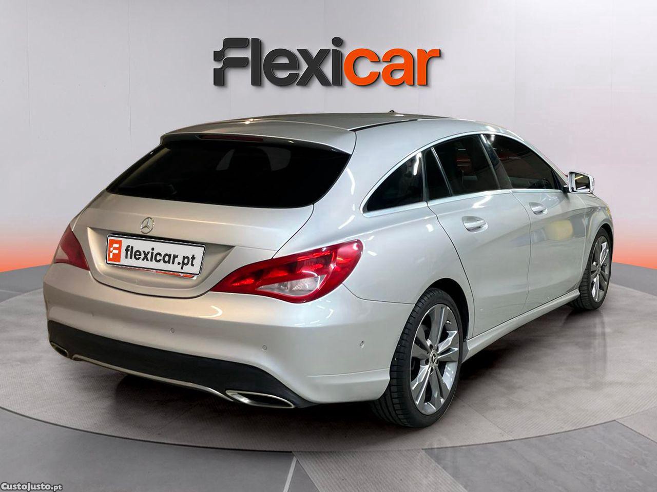 Mercedes-Benz CLA 180 d Shooting Brake Urban — fotografia 19