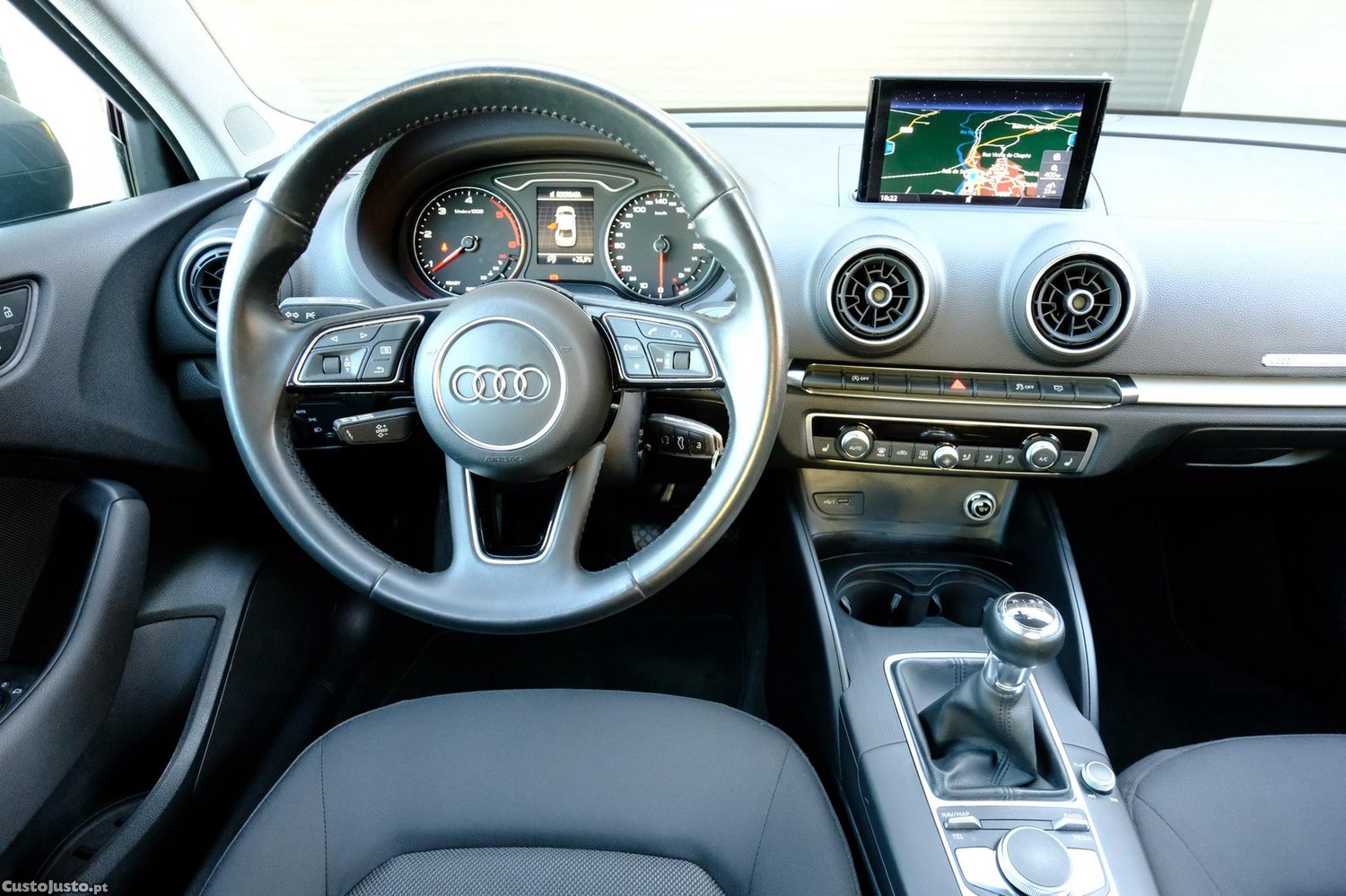 Audi A3 Limousine 1.6 TDI Design — fotografia 13