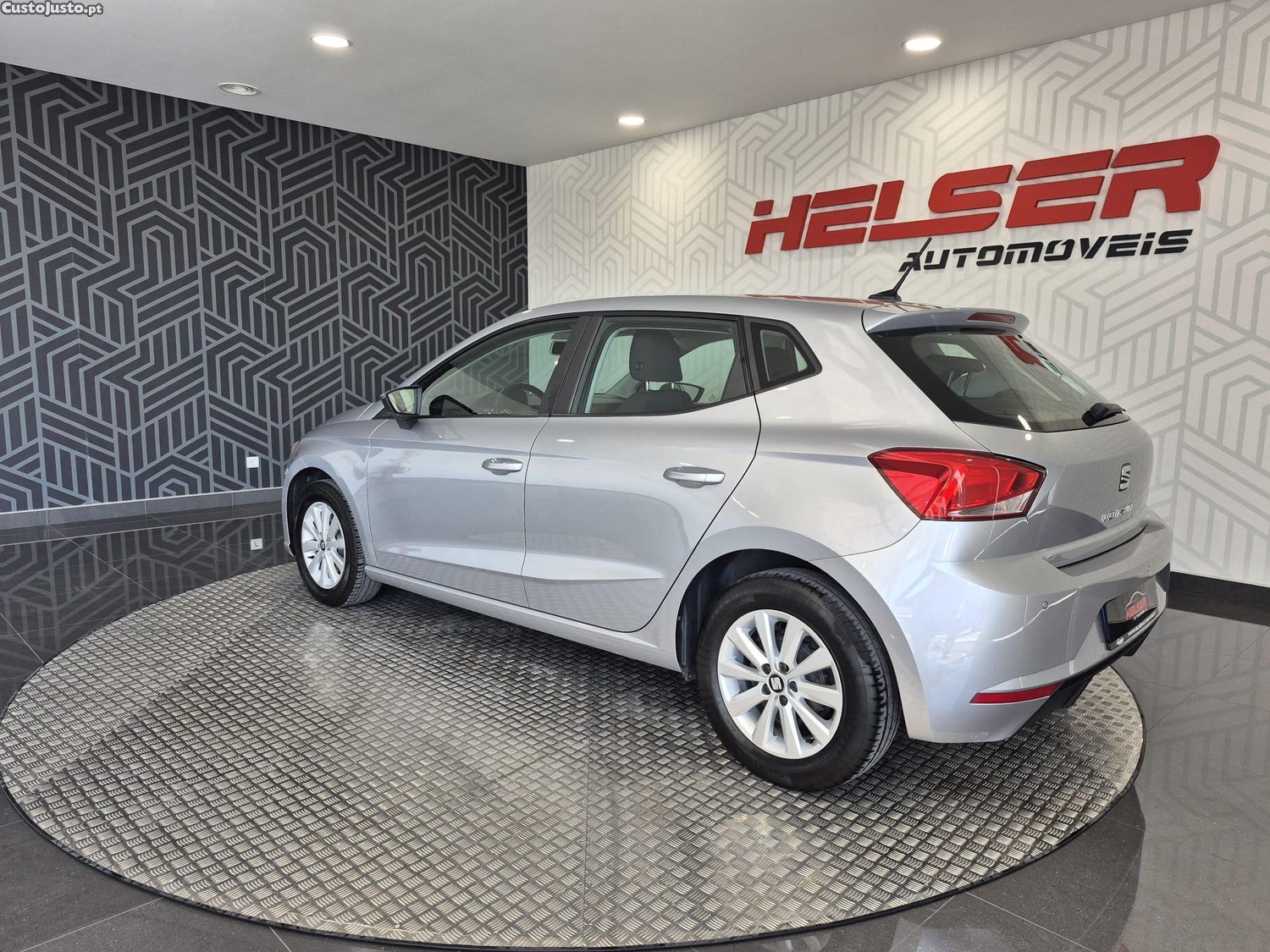 SEAT Ibiza 1.6 TDI Style — fotografia 4