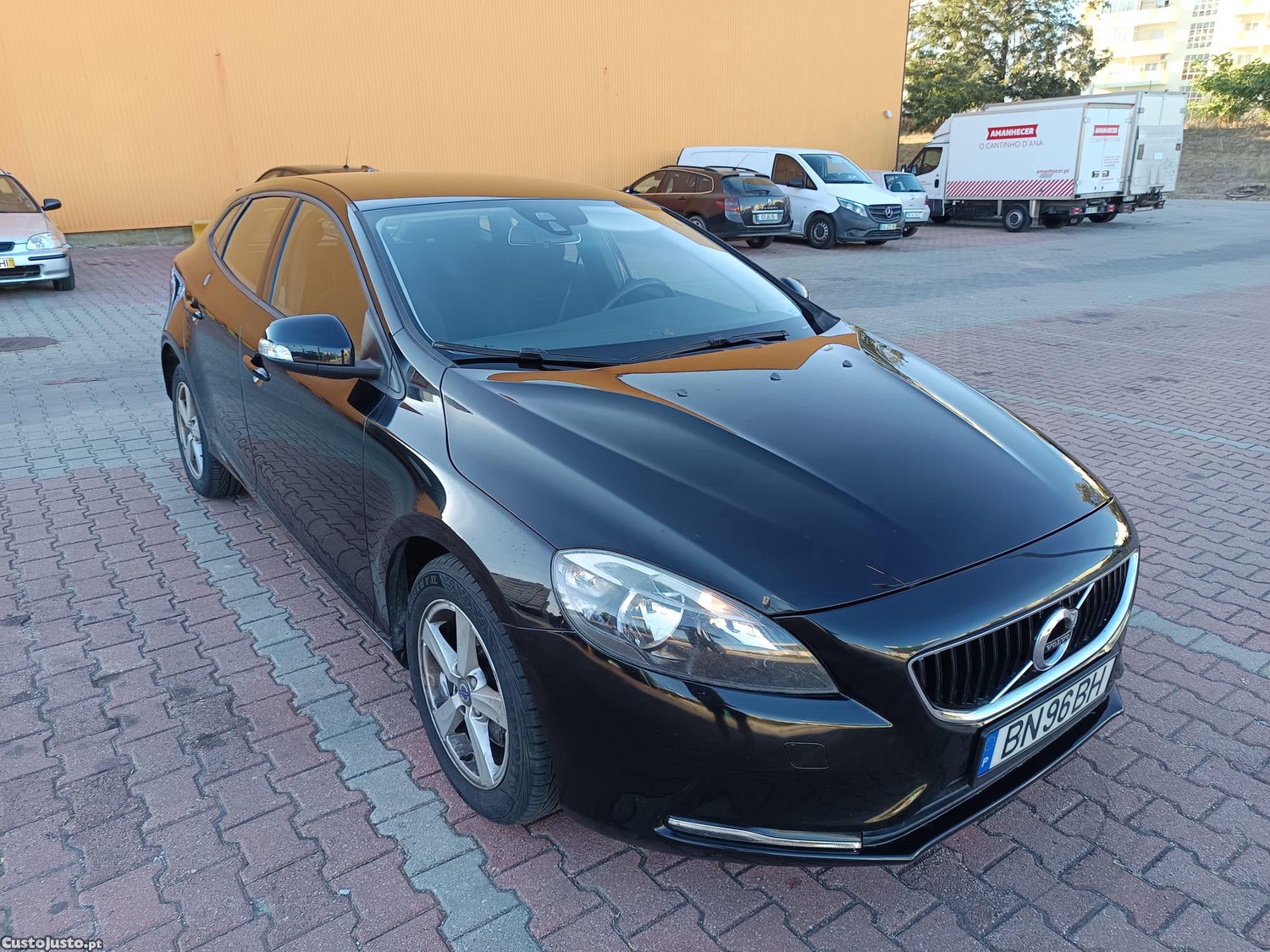 Volvo V40 D2 - 15 — photo 5