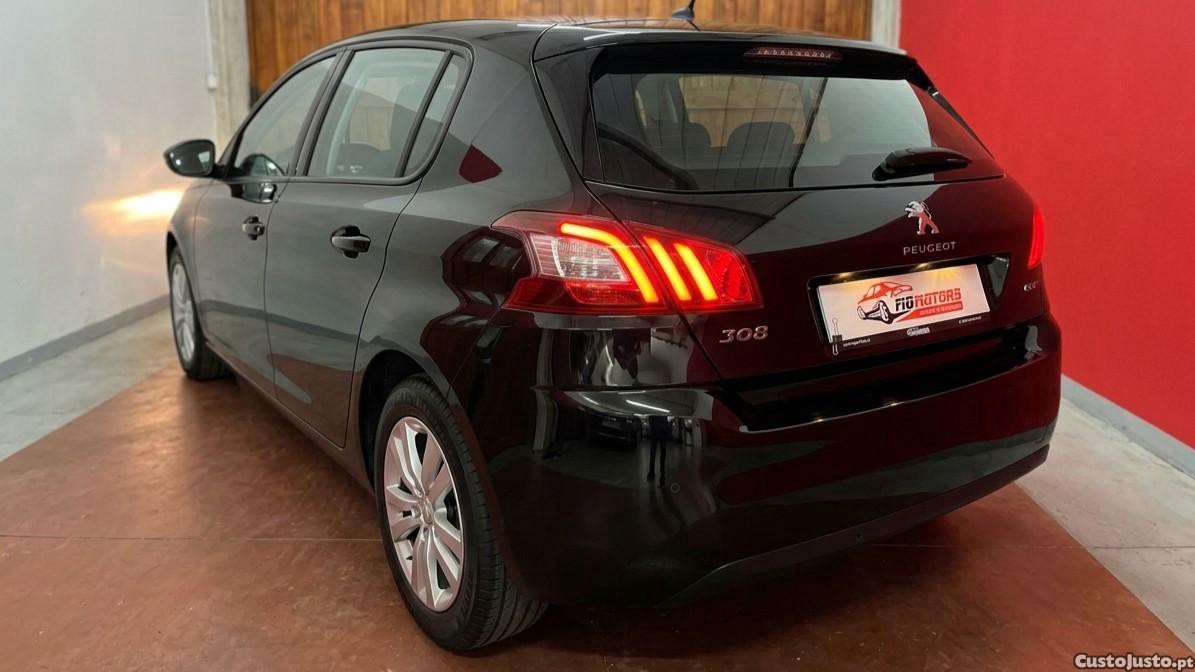 Peugeot 308 1.2 Puretech Allure 130cv — photo 2