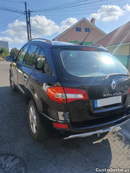 Renault Koleos BOSE Edition - 173cv - 4x4L - 08 — photo 2