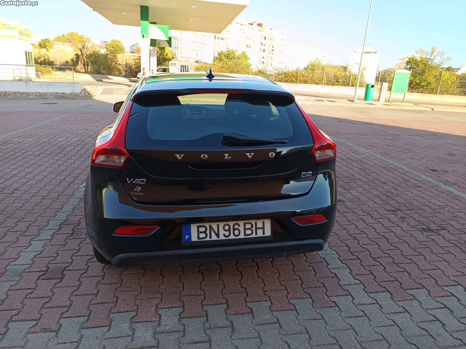 Volvo V40 D2 - 15 — photo 3
