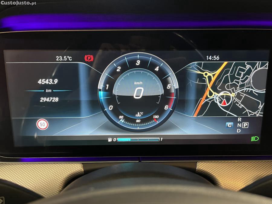 Mercedes-Benz E 220 d T 9G-TRONIC Avantg — fotografia 11