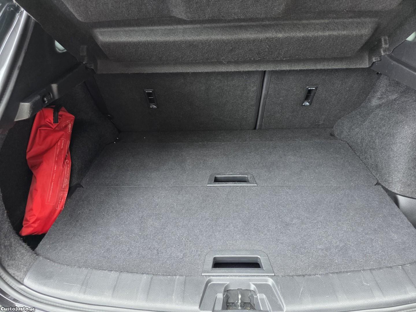 Nissan Qashqai 1.5 dCi N-Connecta J18 - 19 — photo 5