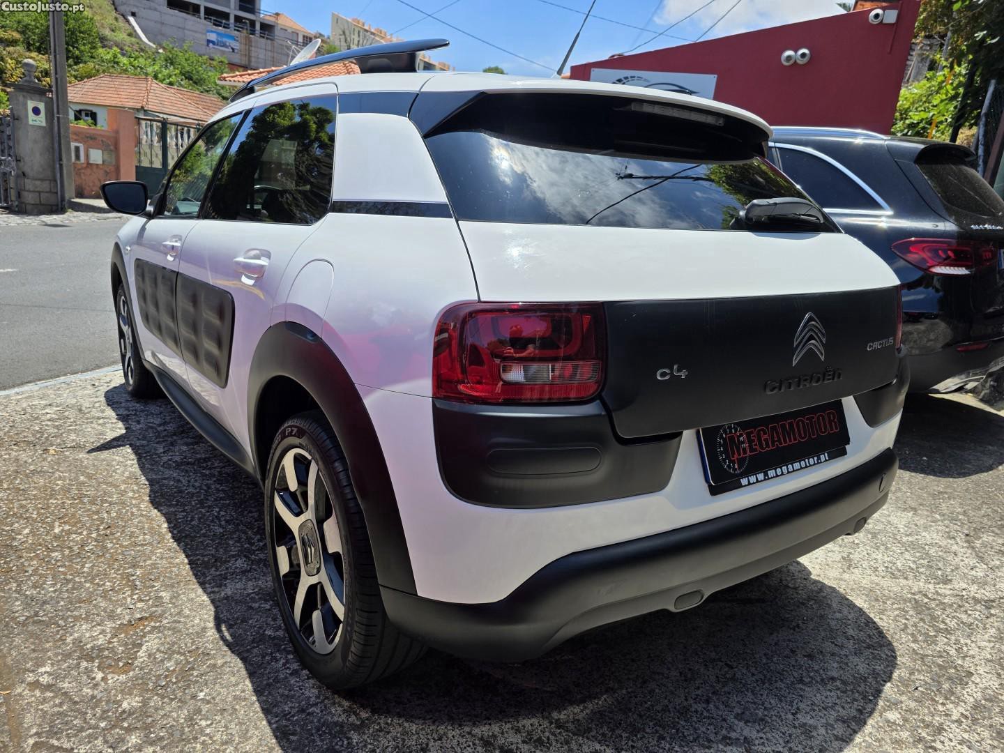 Citroën C4 1.6 BlueHDi Shine - 17 — photo 4