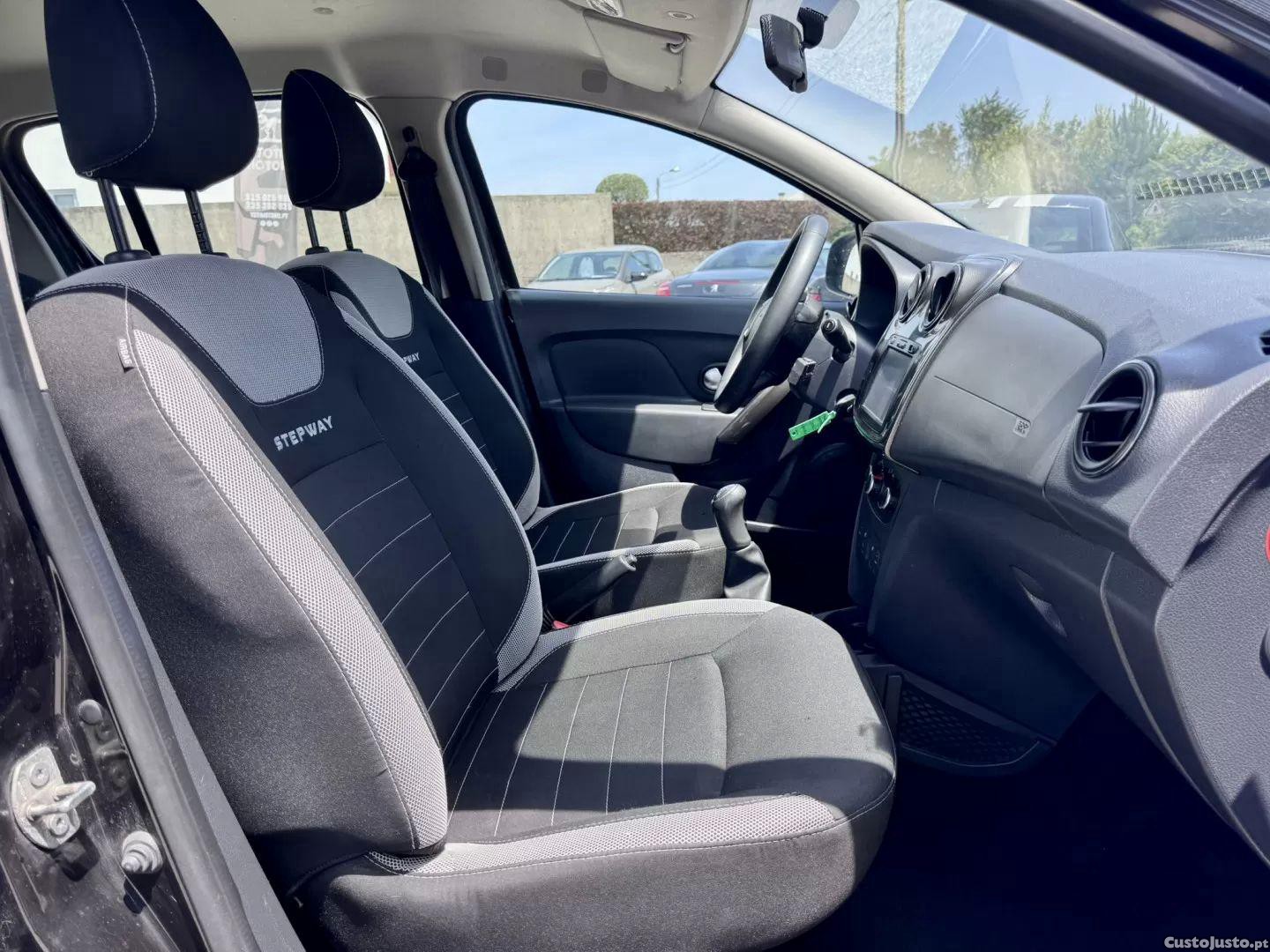 Dacia Sandero 0.9 tce stepway bi-fuel — fotografia 15