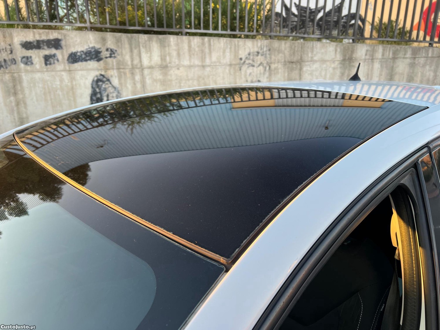 Renault Clio Limited - 18 — photo 4