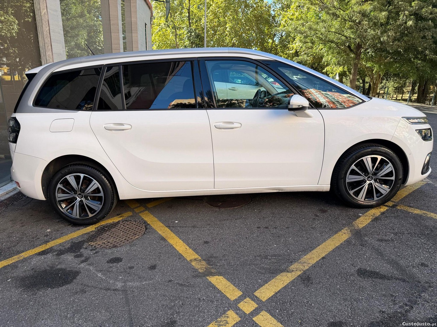Citroën C4 Grand Picasso PureTech 130 Stop&Start Exclusive - 18 — photo 4