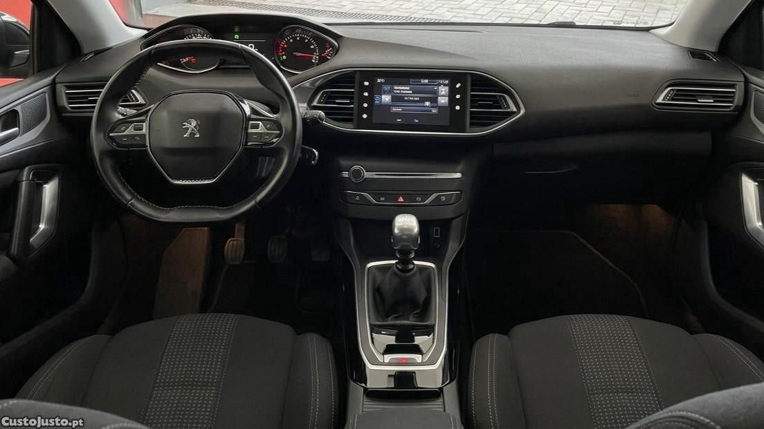 Peugeot 308 1.2 Puretech Allure 130cv — photo 5