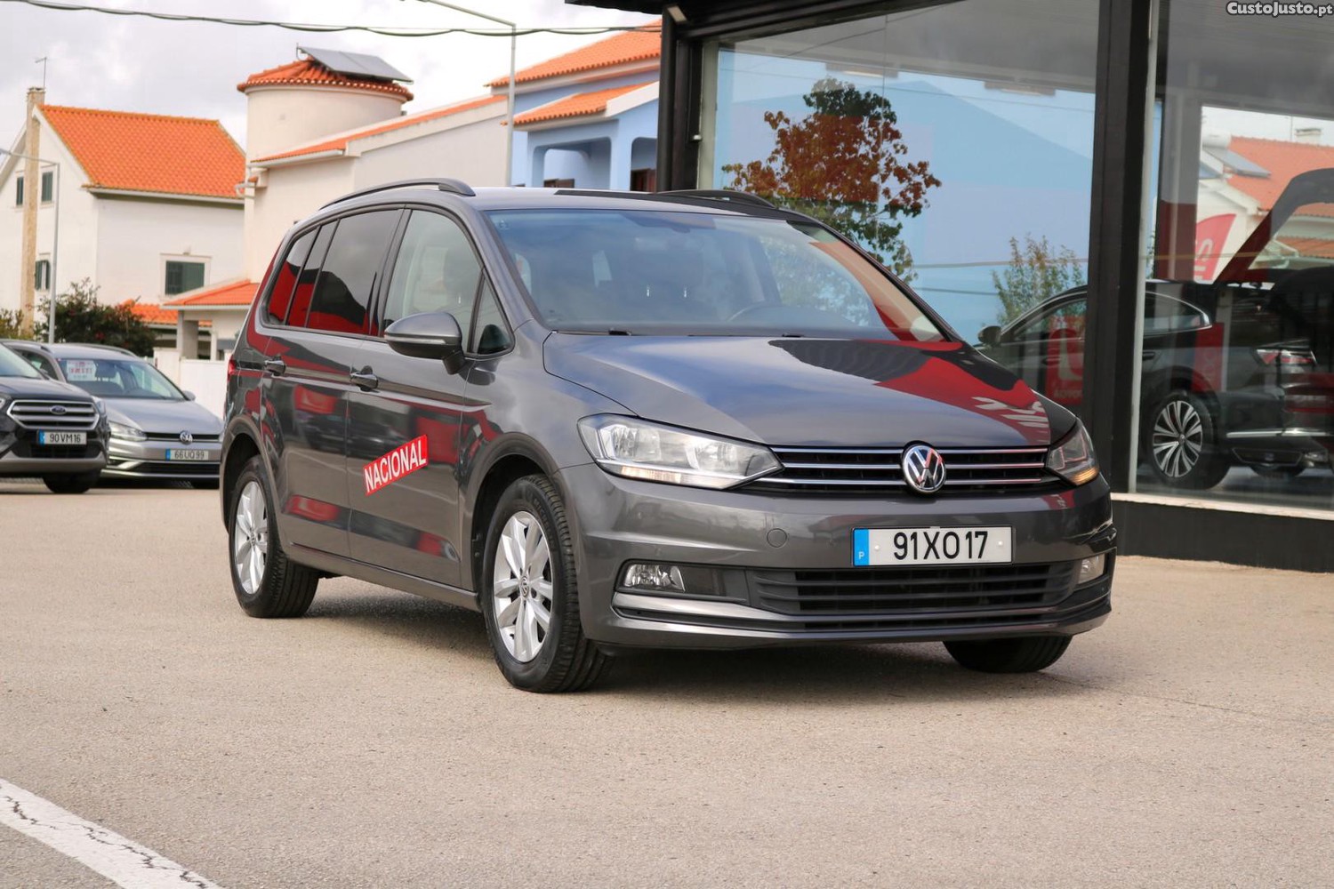 VW Touran 1.6 TDI Confortline DSG 115cv - 19 — photo 2