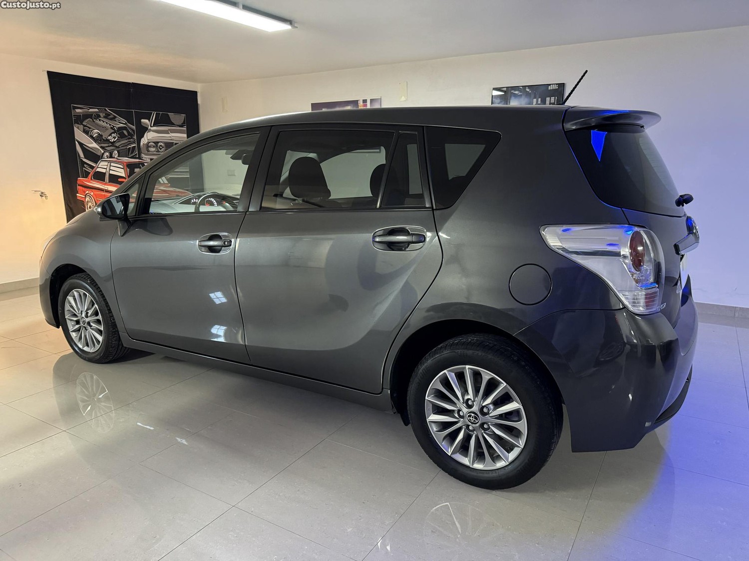 Toyota Verso 1.6 D-4D 148770 KMS 7 LUGARES NACIONAL REVISÕES EXCELENTE - 16 — photo 4