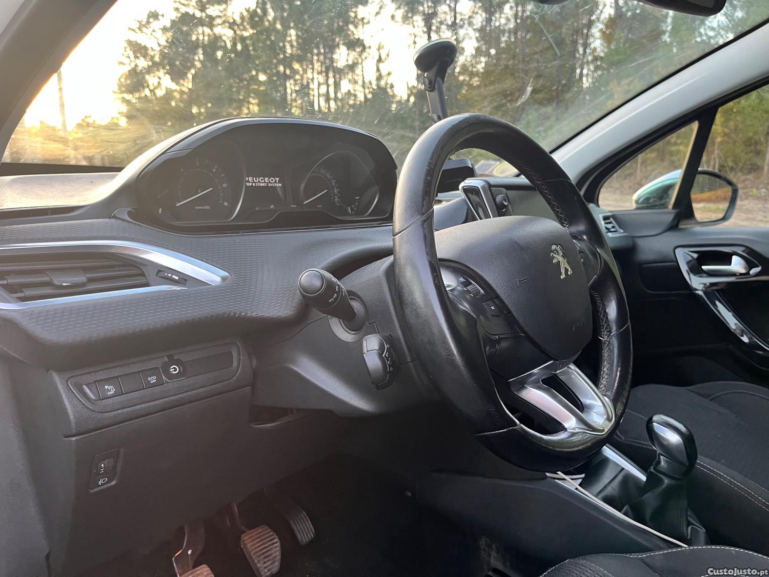 Peugeot 208 1.6 - 19 — photo 4