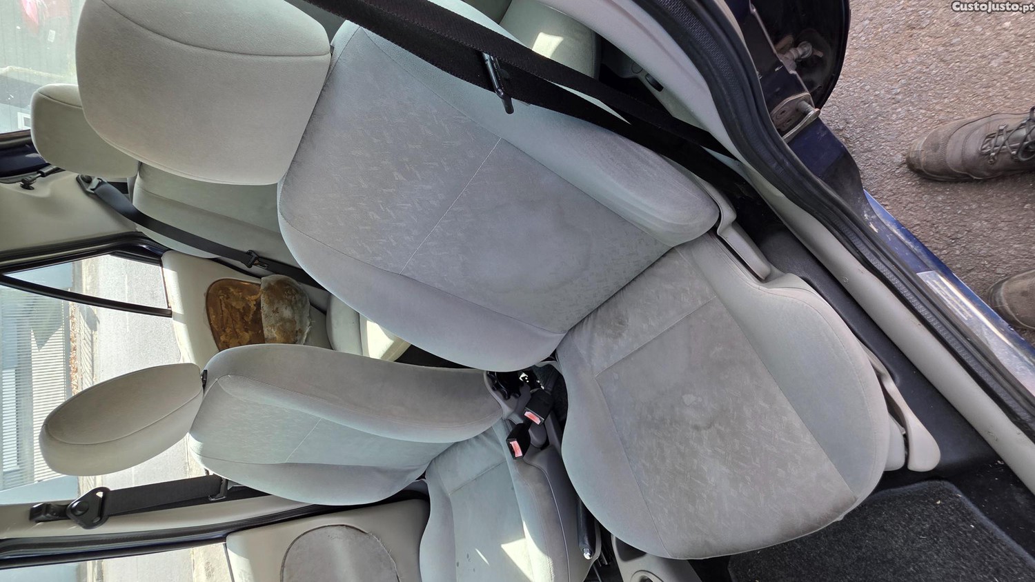 Ford Fiesta (Jas) - 01 — photo 4