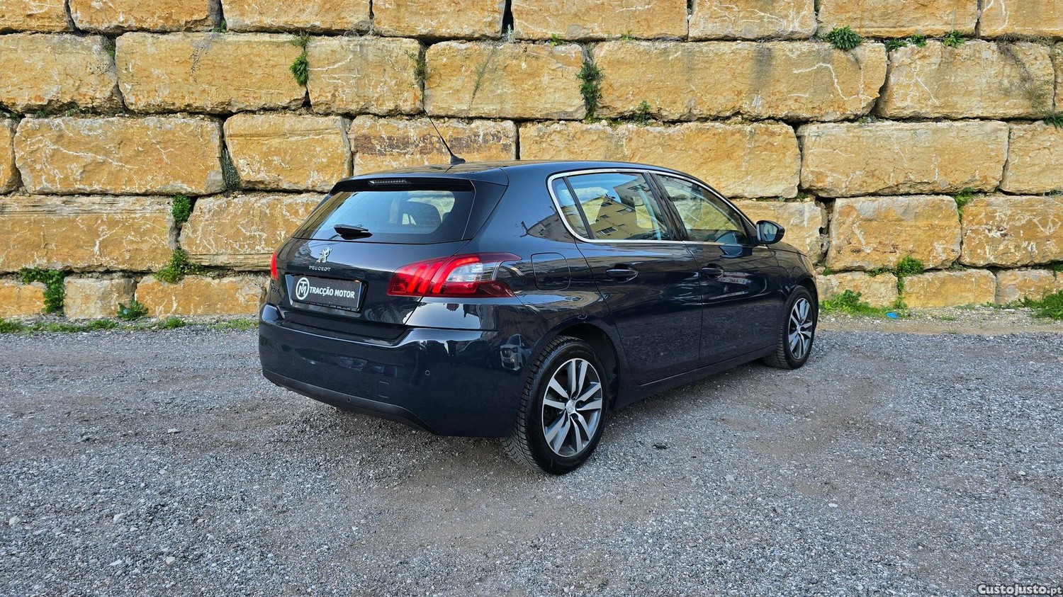 Peugeot 308 1.5 BlueHDi Allure — fotografia 29