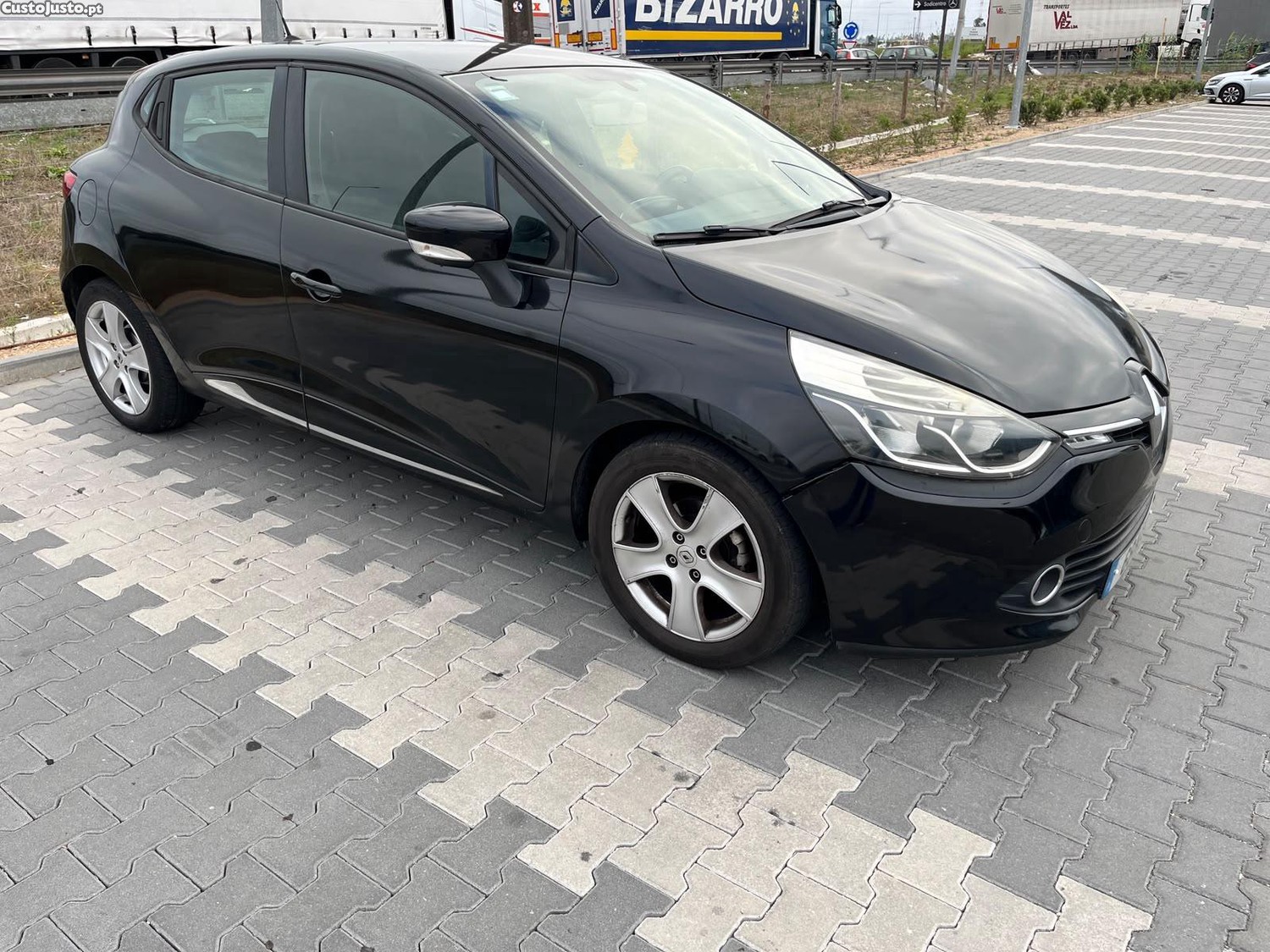 Renault Clio 1.5 dci - 12 — photo 5