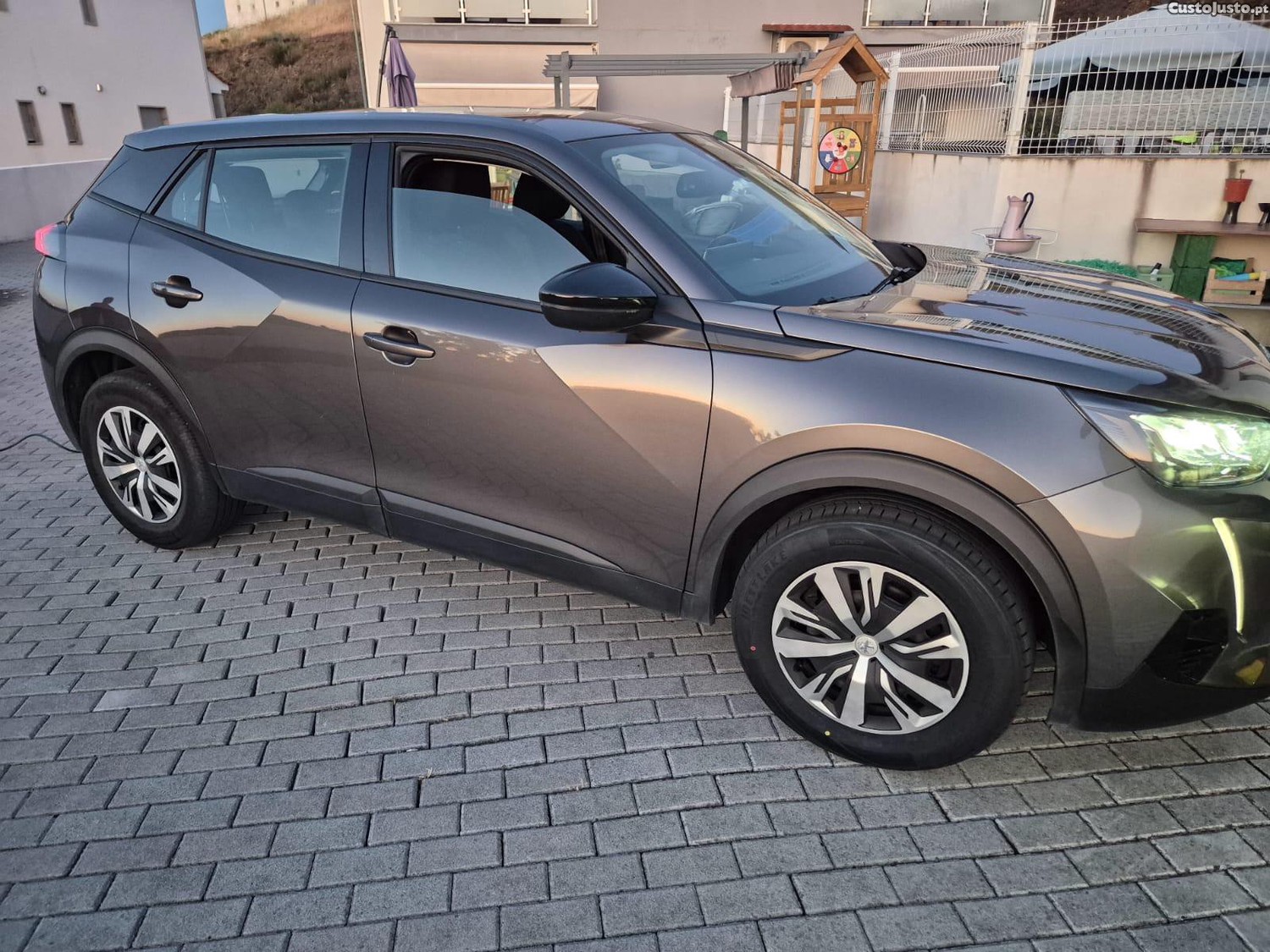 Peugeot 2008 1.2 PureTech — fotografia 7