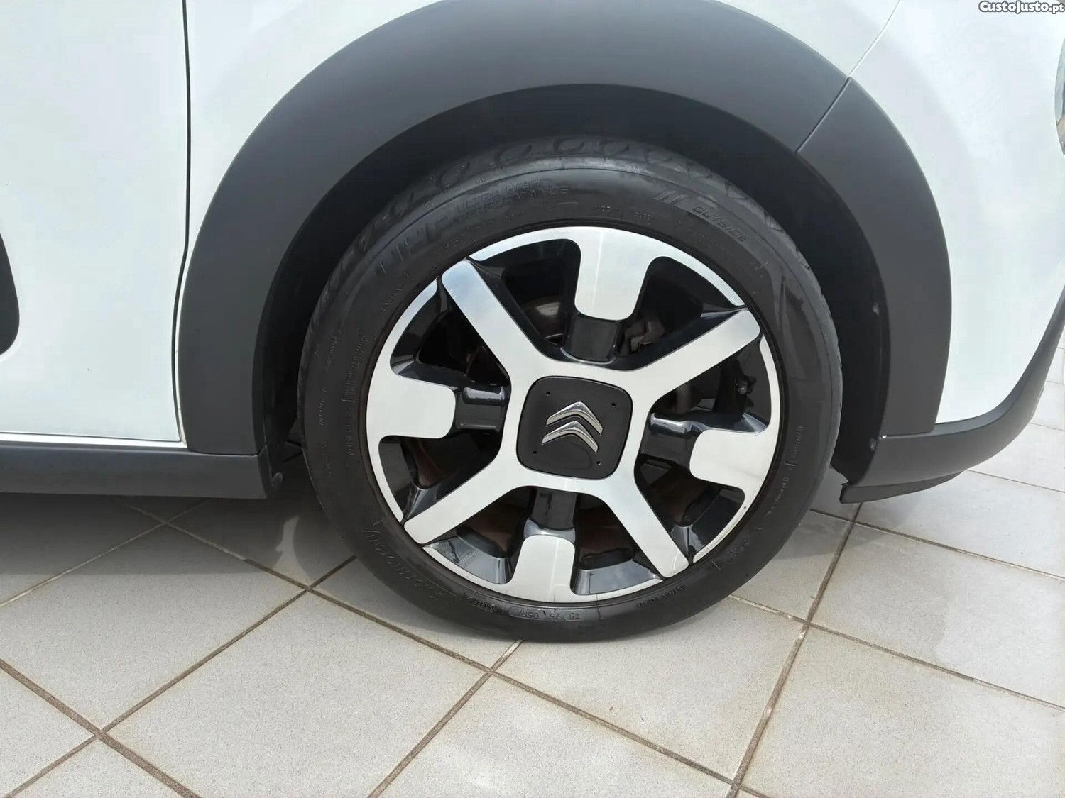 Citroën C3 1.5 BlueHDi Shine - 19 — photo 5