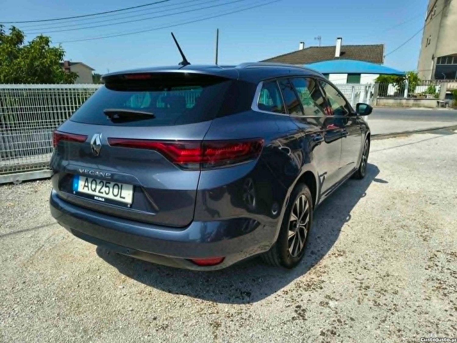 Renault Mégane 1.5 DCI LIMITED SW — fotografia 10
