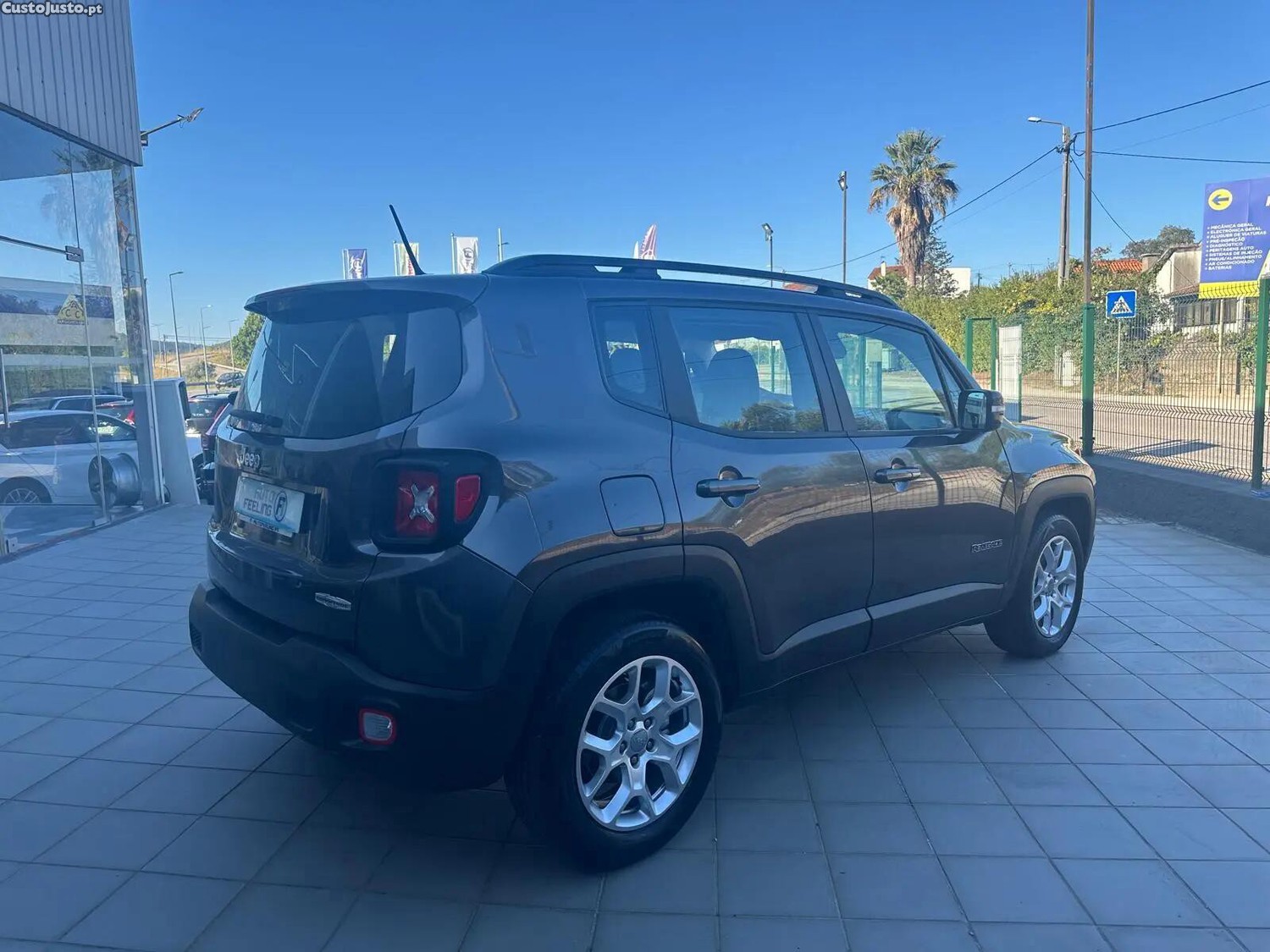 Jeep Renegade 1.4 MA Longitude - 18 — photo 3