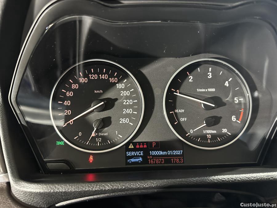 BMW X1 18 d sDrive Advantag — fotografia 10