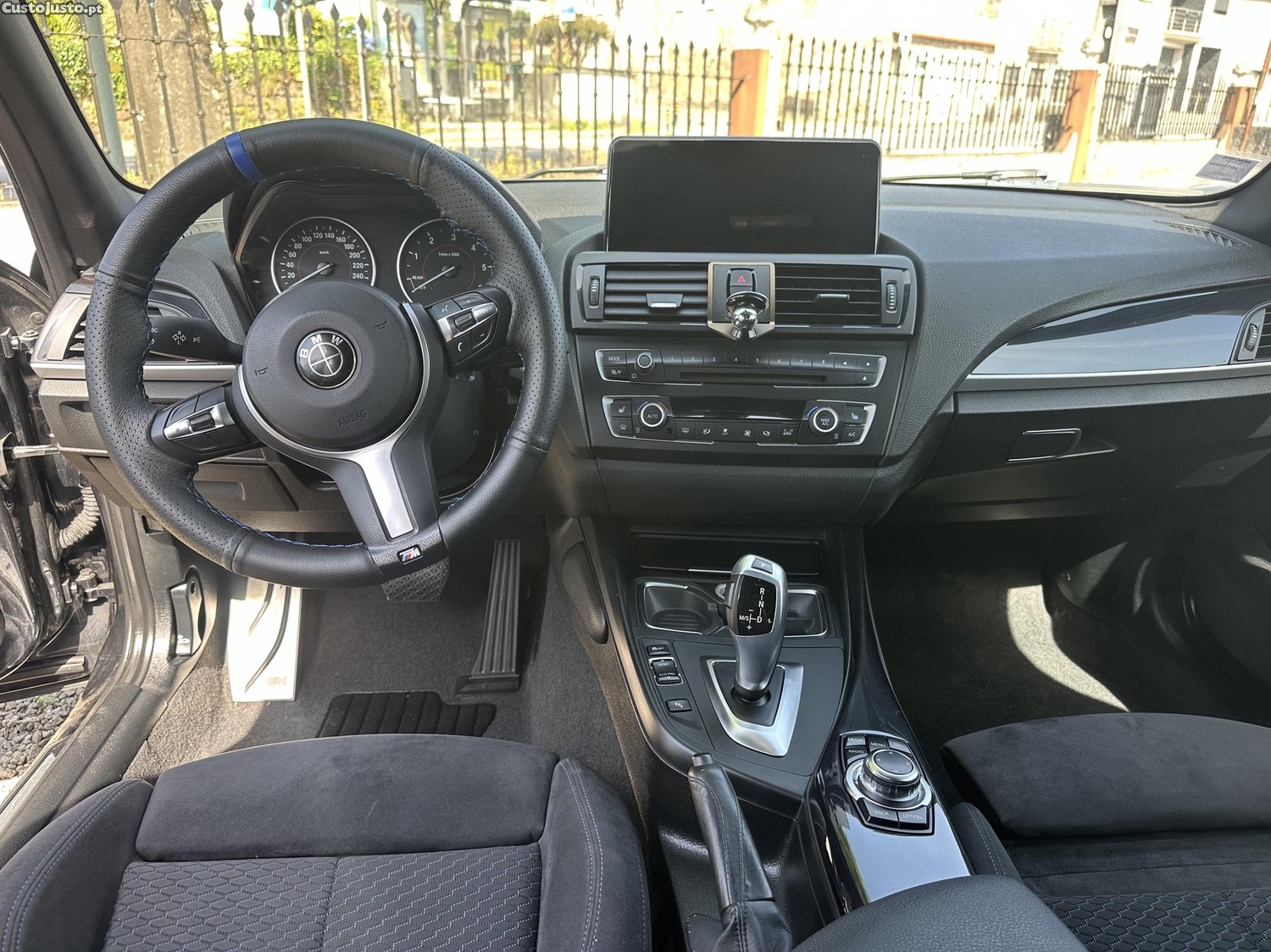 BMW 120 PACK M PERFORMANCE AUTO — fotografia 3