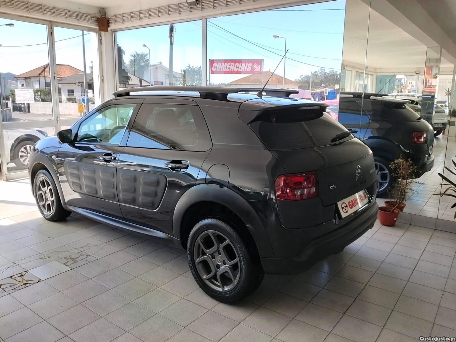 Citroën C4 Cactus 1.6 HDI SHINE — fotografia 11