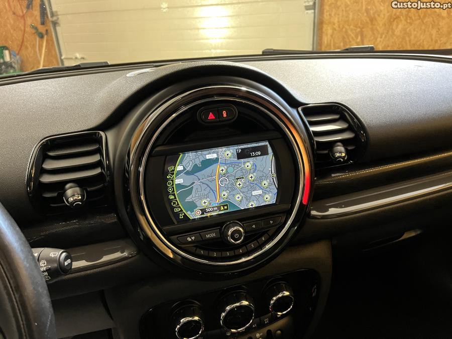 MINI Clubman Cooper D Auto — fotografia 10