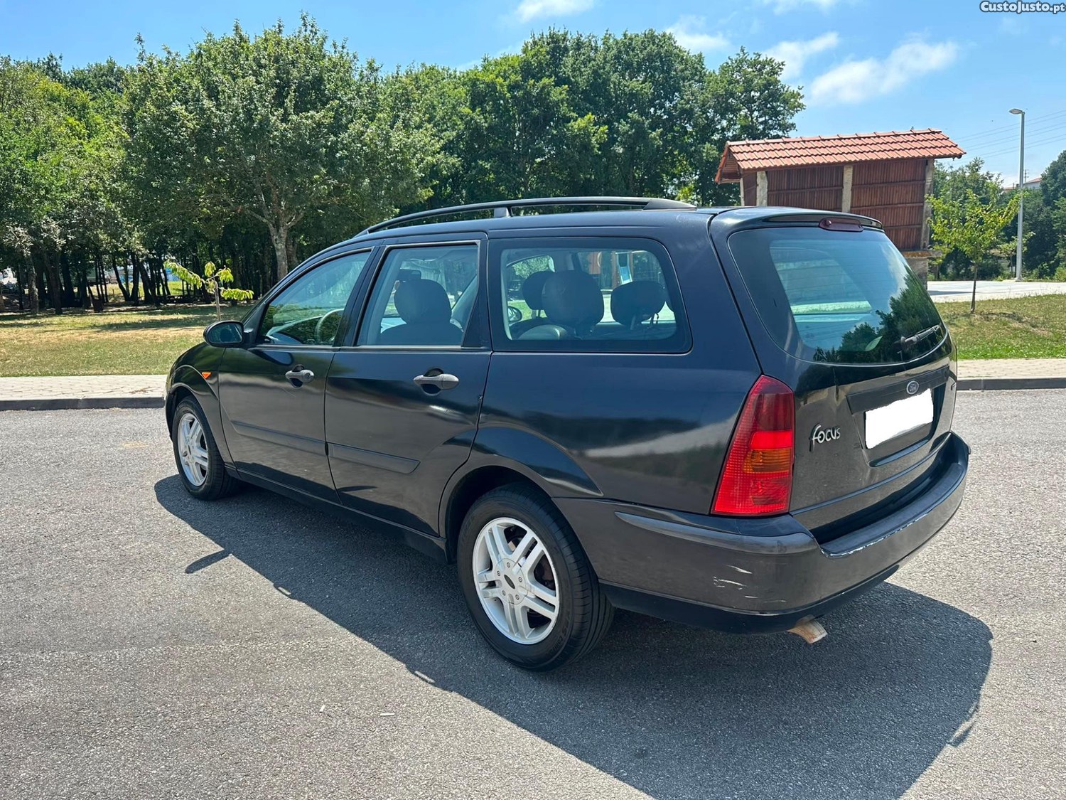 Ford Focus SW 1.8 TDCI - 03 — photo 4