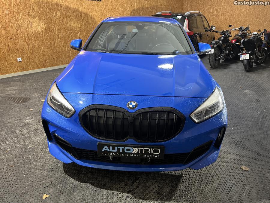 BMW 116 d Pack Desportivo M — fotografia 20