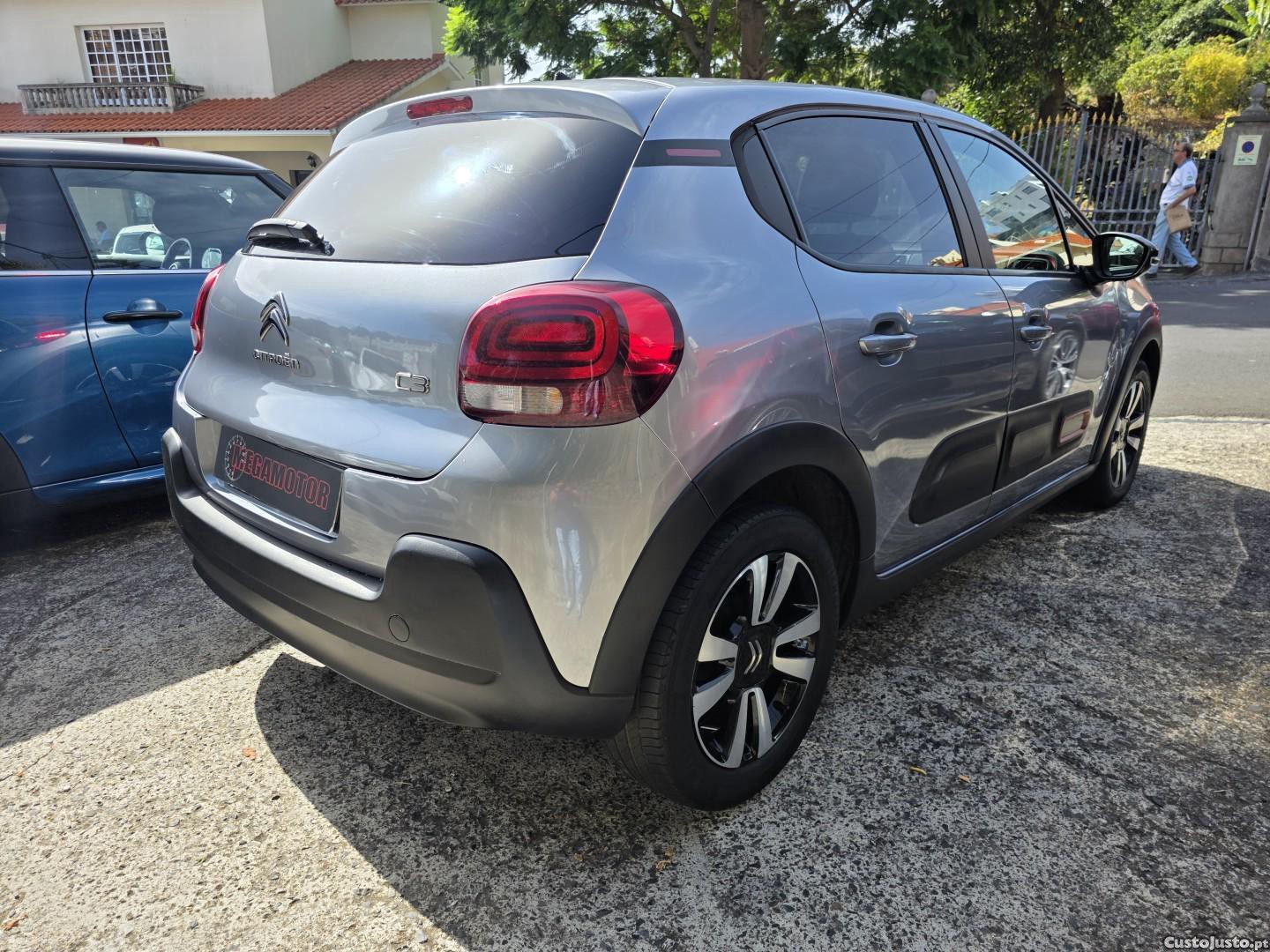 Citroën C3 1.2 PureTech C-Series - 22 — photo 3