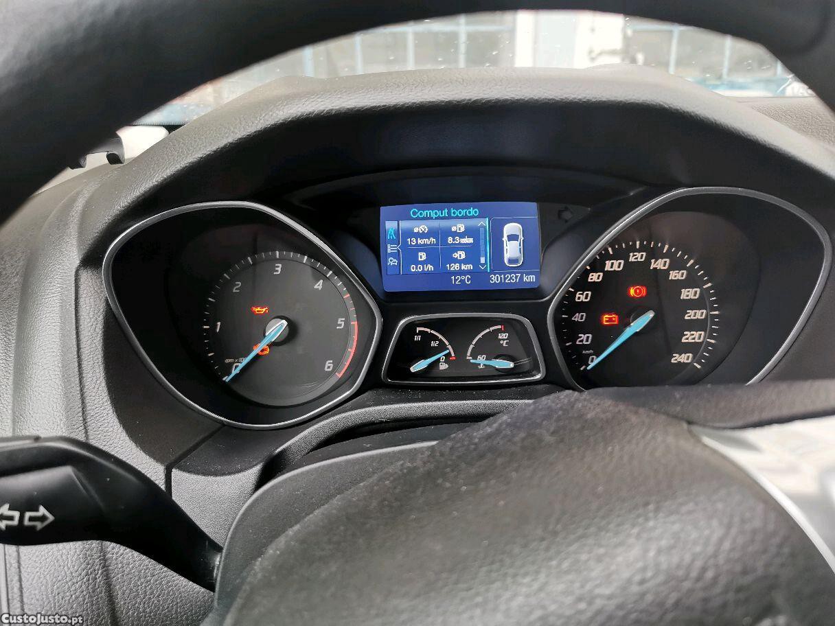 Ford Focus sw tdci — fotografia 7