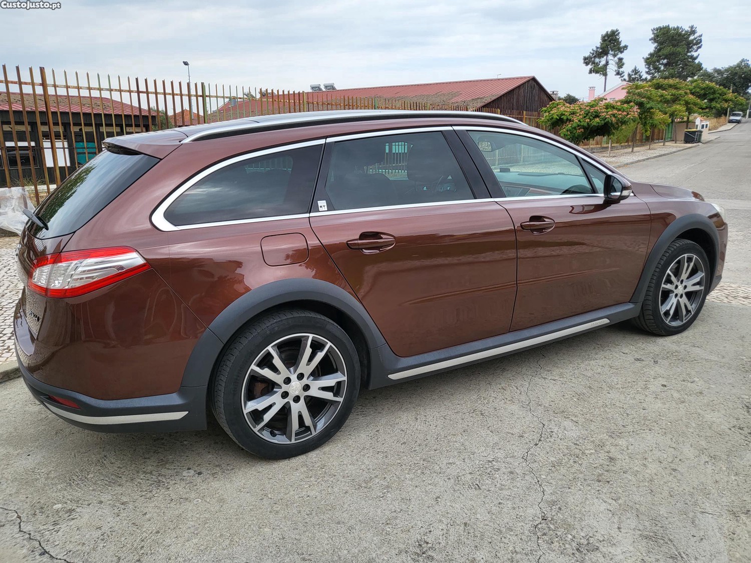 Peugeot 508 RXH 2.O HDI Hybrid 4 — fotografia 14