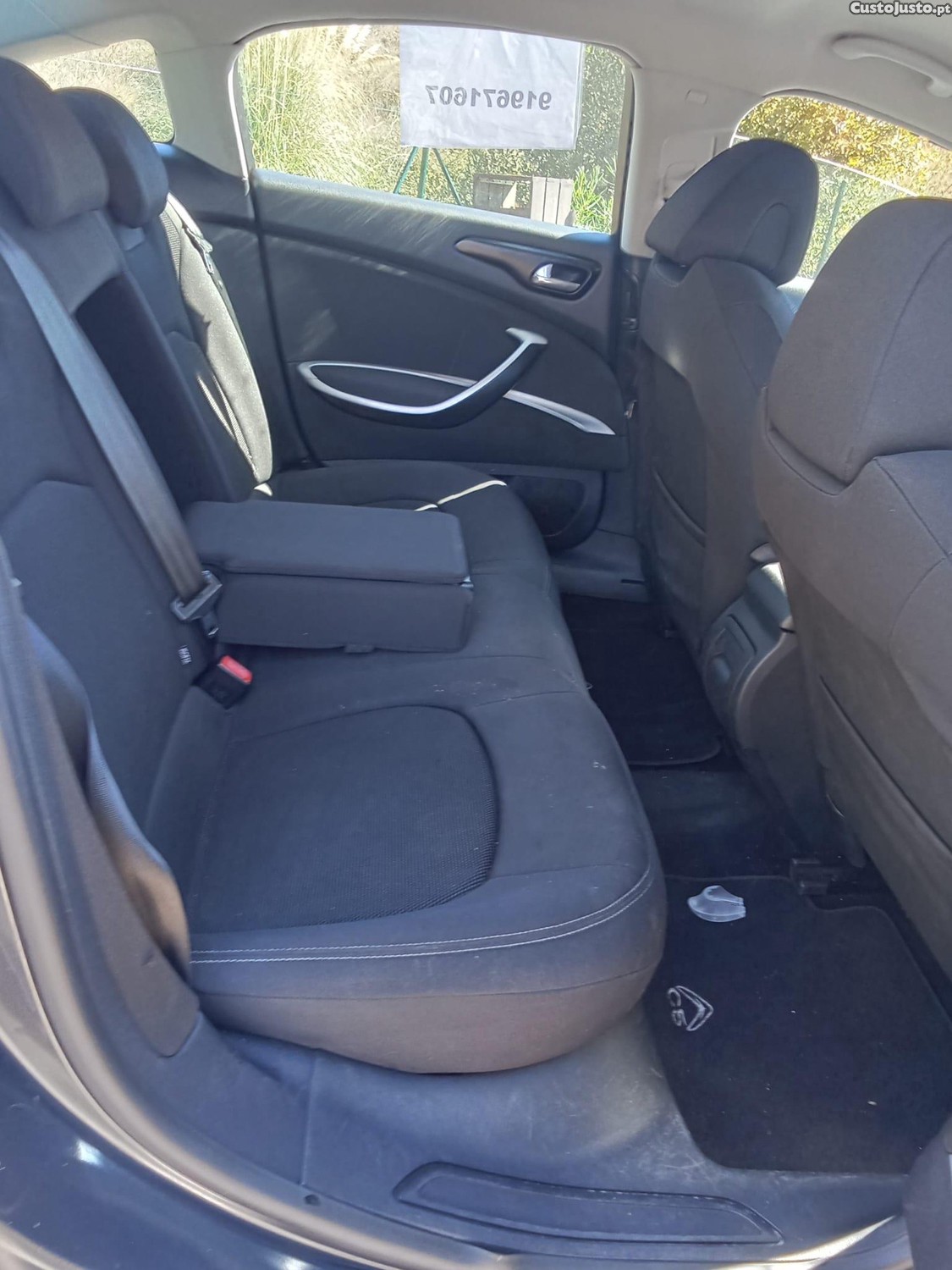 Citroën C5 C5 sedan - 08 — photo 3