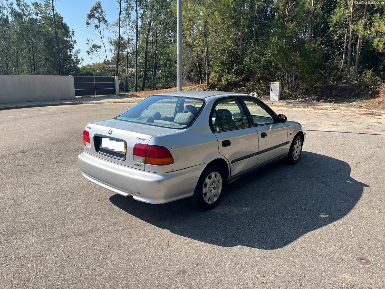 Honda Civic 1.4 i - 99 — photo 4