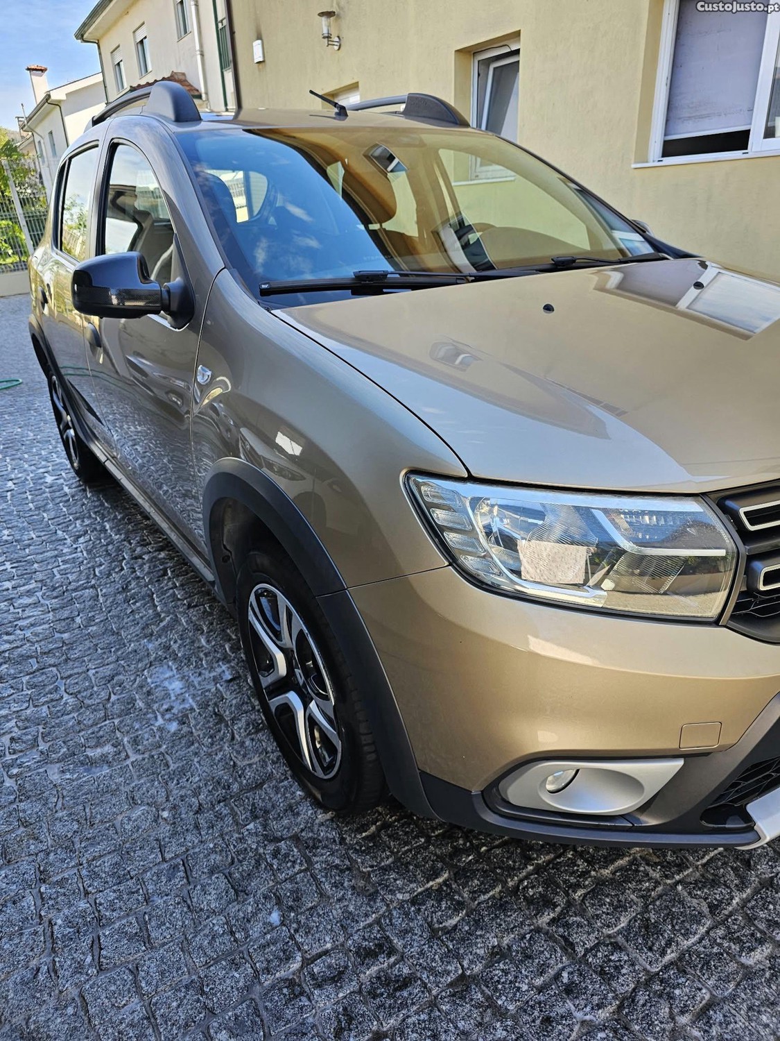 Dacia Sandero Stepway - 18 — photo 2