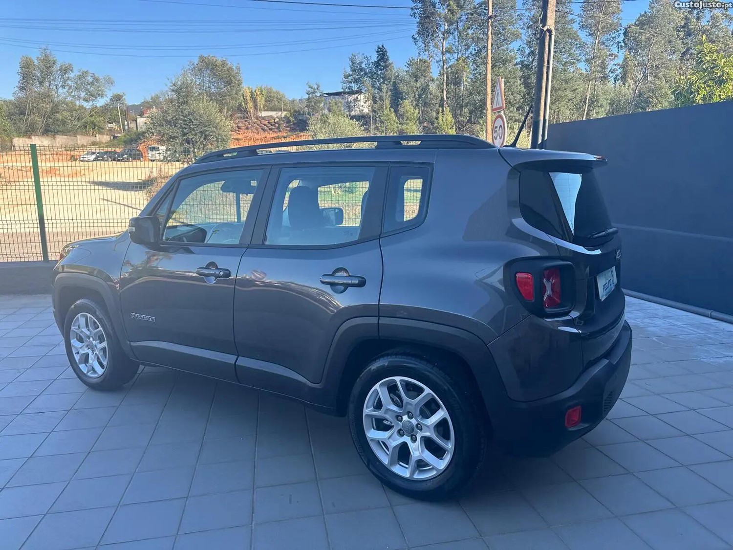 Jeep Renegade 1.4 MA Longitude - 18 — photo 5