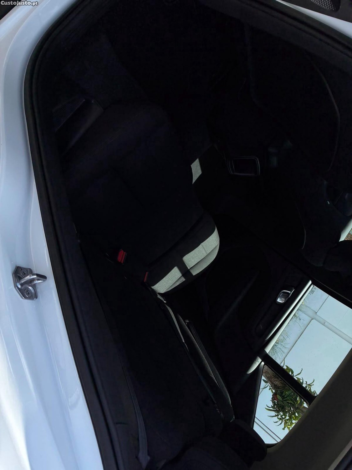 Volvo XC40 T2 - 21 — photo 3