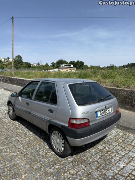 Citroën Saxo 1.1 SX — fotografia 11