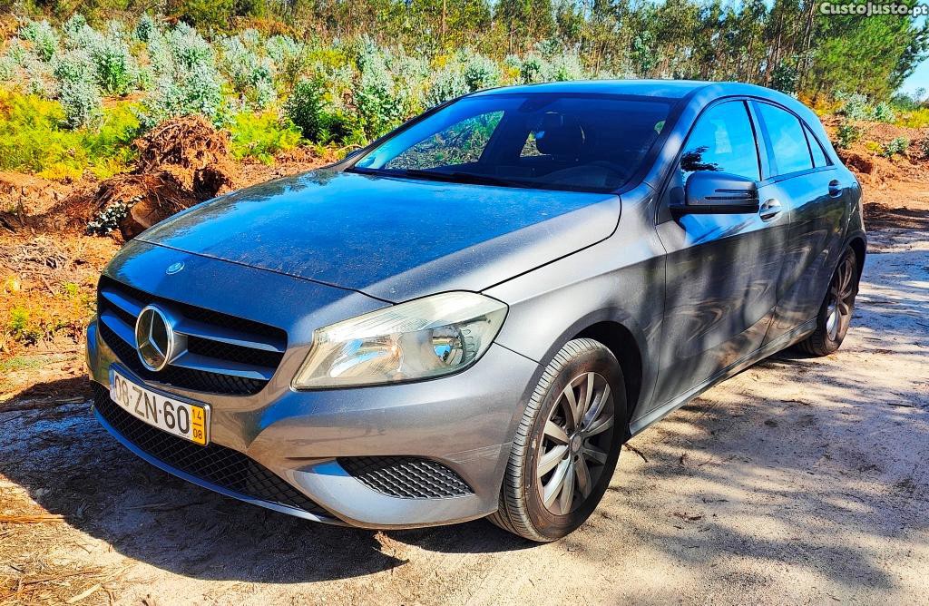 Mercedes-Benz A 180 180 Cdi BE Urban 110cv /130 Eur mês - 14 — photo 2