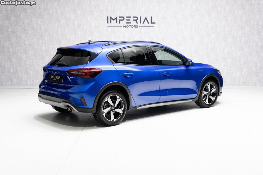 Ford Focus 1.0 EcoBoost MHEV Ac — fotografia 9