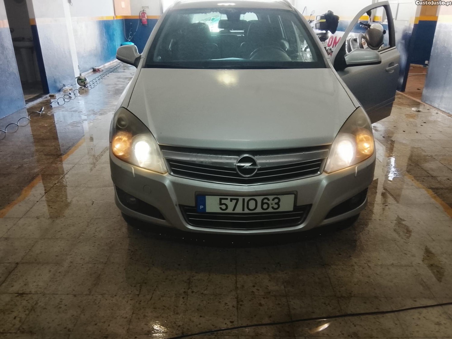 Opel Astra Station Wagon 1.7 Diesel - 09 — photo 5