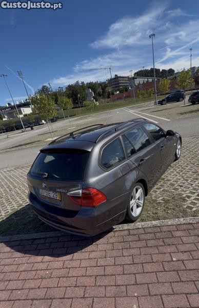 BMW 320 320d - 07 — photo 5