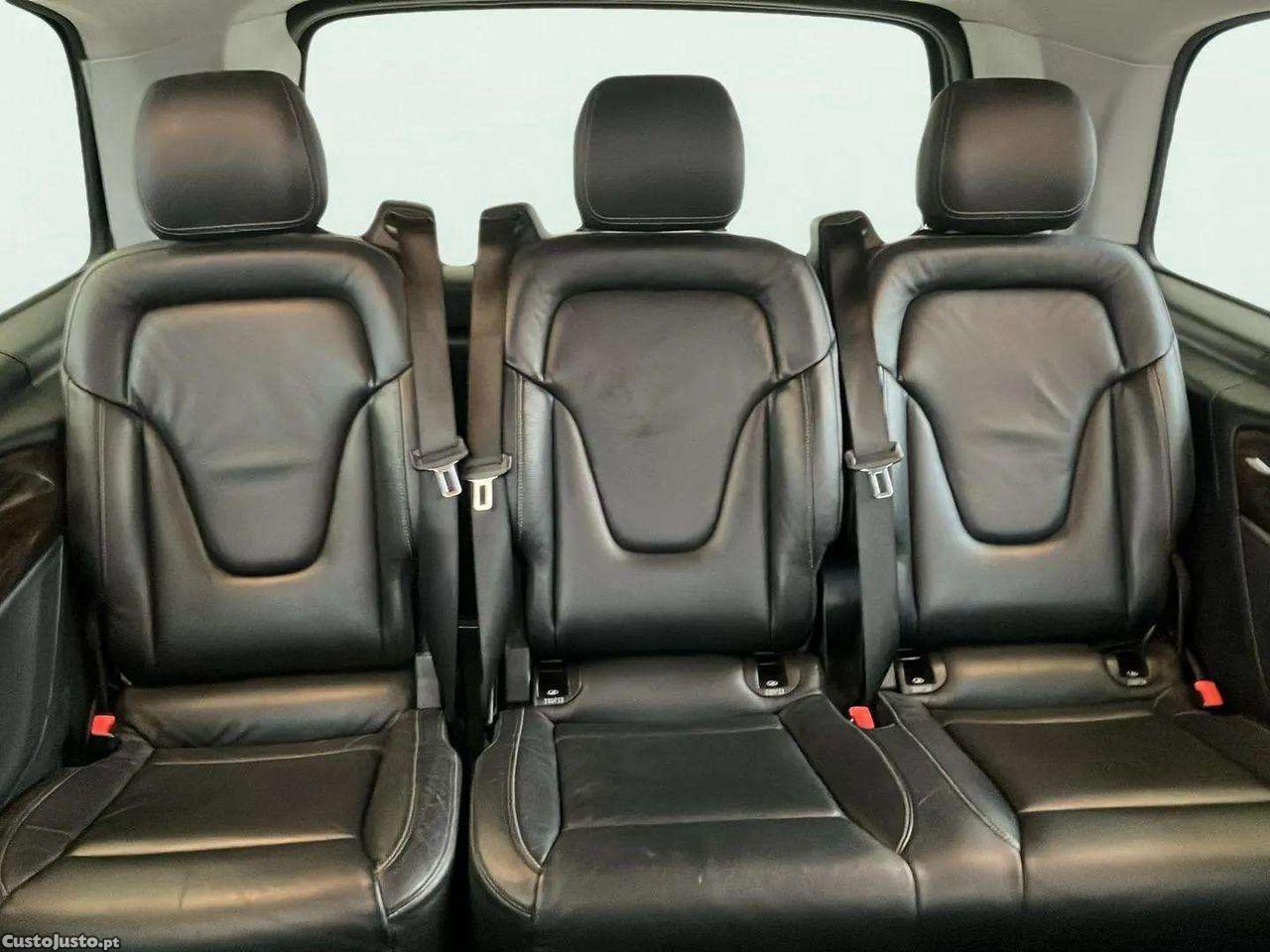 Mercedes-Benz V 220 d Longo Avantgarde Aut. — fotografia 9