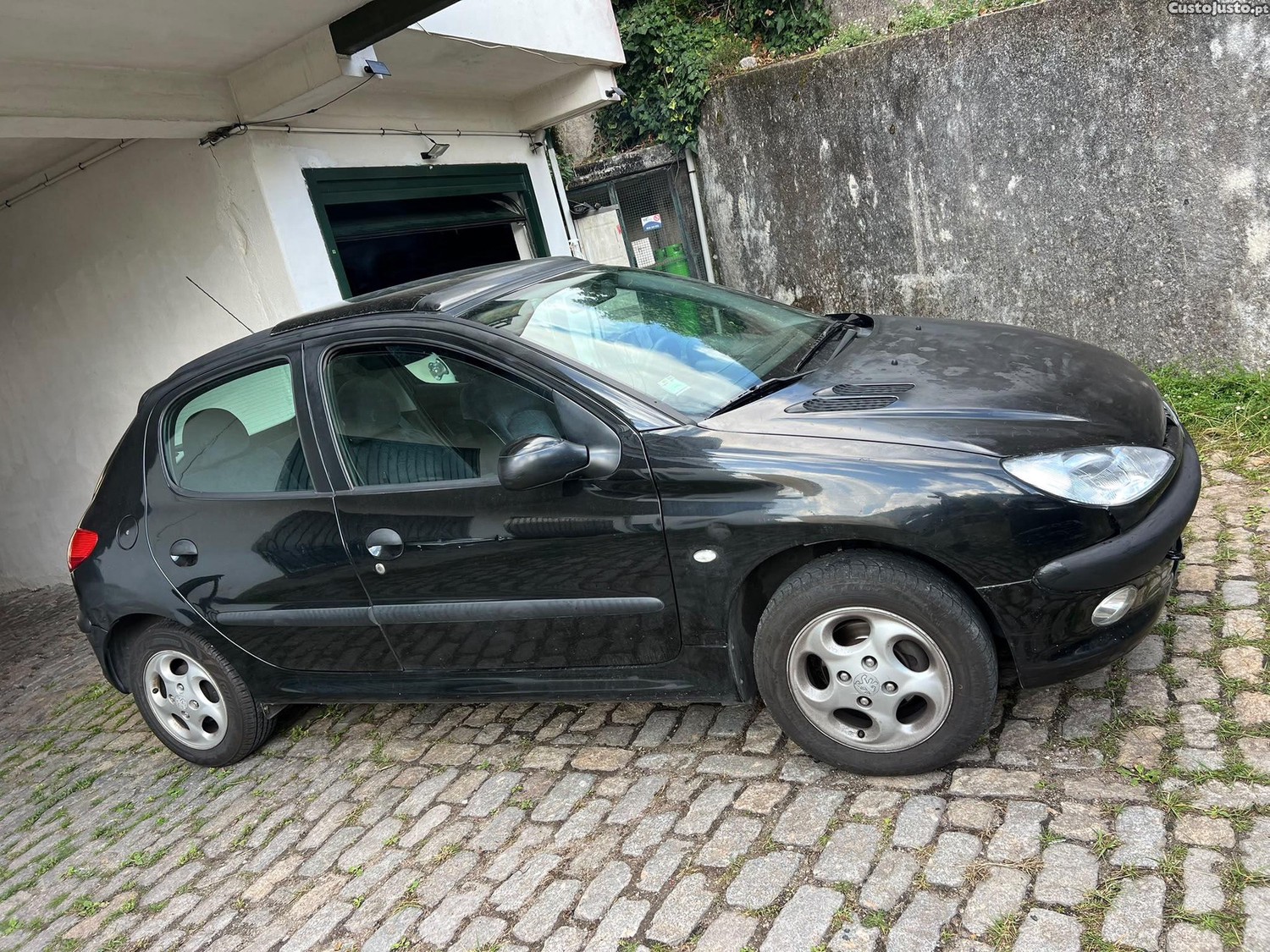 Peugeot 206 1.1 - 99 — photo 2