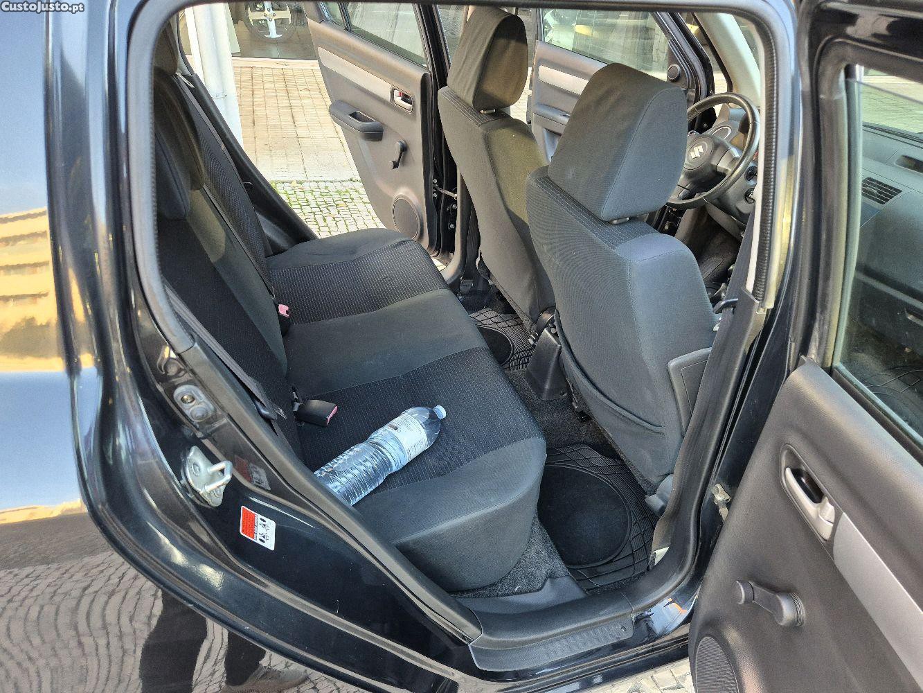 Suzuki Swift 12345 - 10 — photo 3