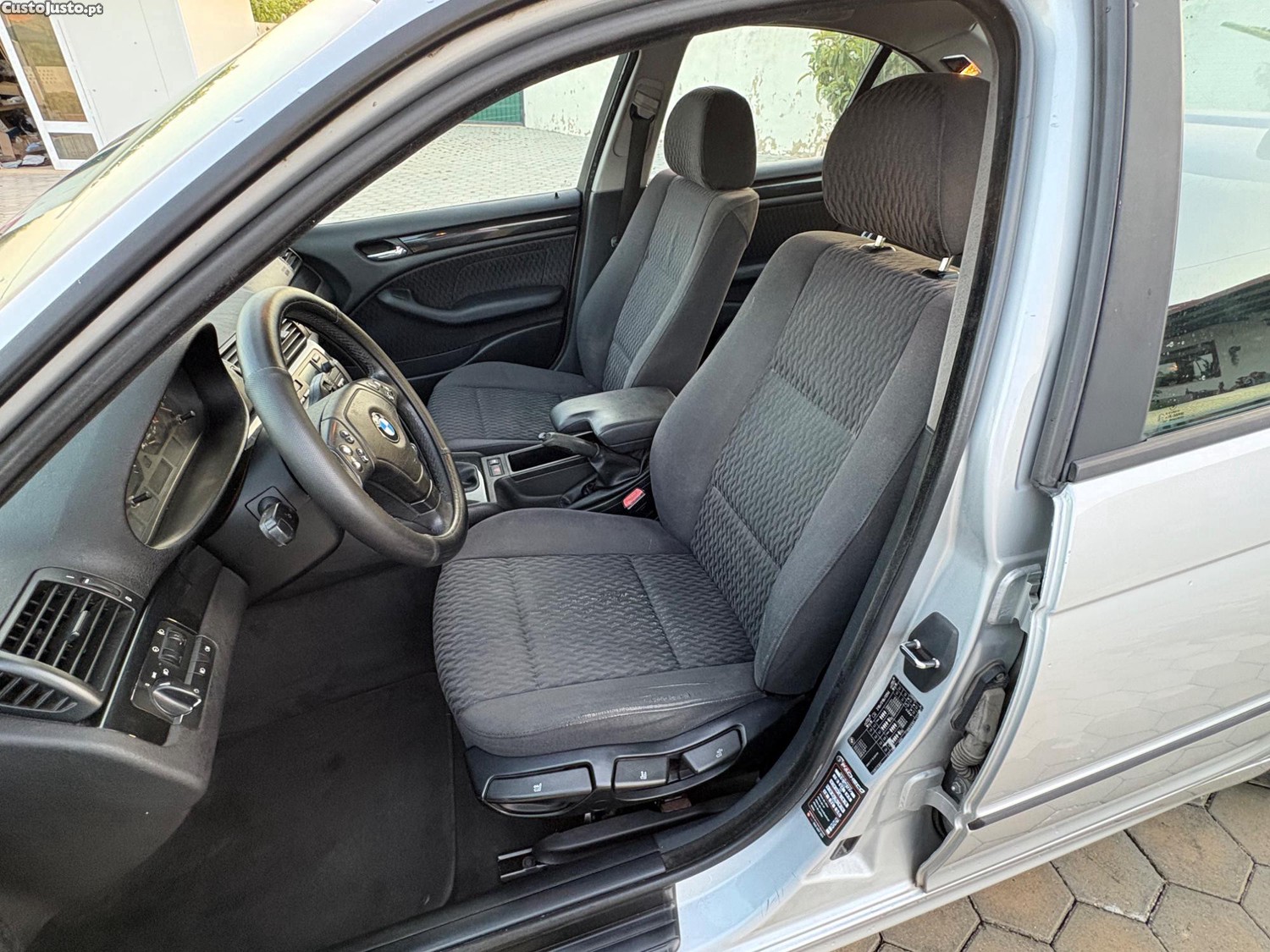 BMW 320 d — fotografia 6