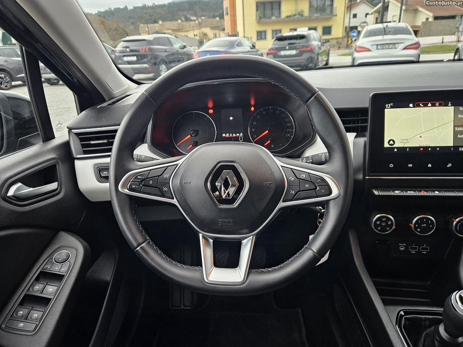 Renault Clio 1.5 DCI Evolution — fotografia 9